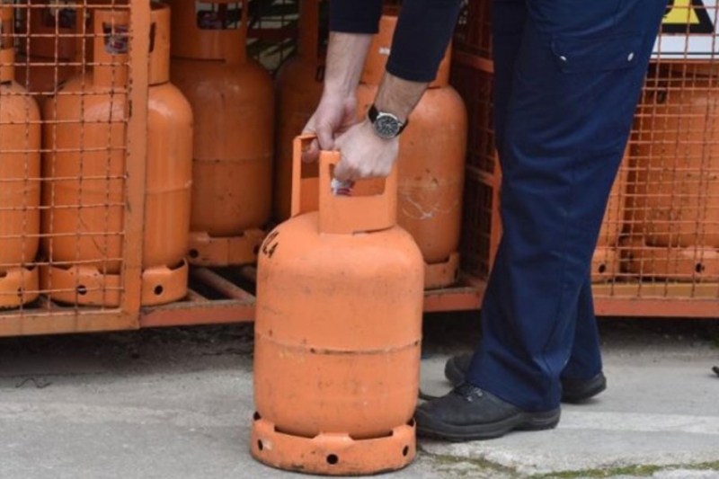 Sprečavanje malverzacija u BiH: Za kupovinu plina potreban matični broj i garancija da se neće sipati u auto