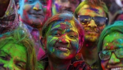 Festival boja u Chicagu: Oko hiljadu ljudi obilježilo dolazak proljeća (FOTO)