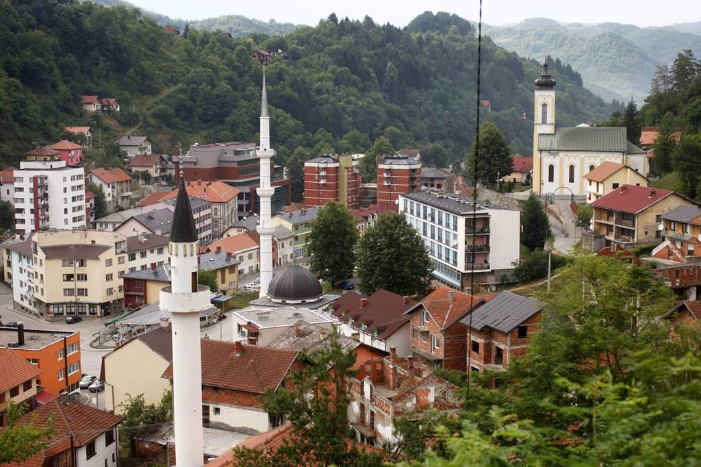 Predloženo da Milorad Dodik dobije zlatni grb Srebrenice, Bošnjaci napustili sjednicu