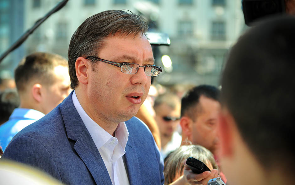 Vanredni sastanak Aleksandra Vučića sa šefovima vojske i policije zbog Kosova