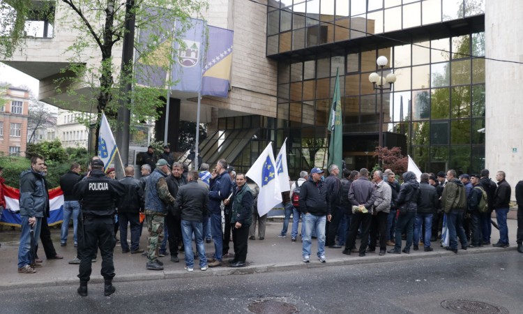 Završeni protesti u Sarajevu, borcima obećano razmatranje zahtjeva