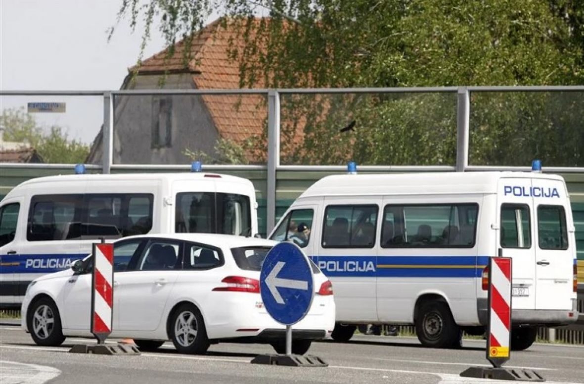 Hrvatska: Više maskiranih osoba presrelo automobil bh. tablica, putnike pretukli palicama