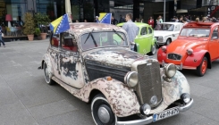 Ljepotani na četiri točka: U Sarajevu izloženi oldtimeri, među njima i Mercedes iz "Otpisanih" (FOTO)