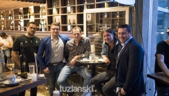 Elvir Bolić boravak u Tuzli iskoristio da posjeti novootvoreni Wine&Whiskey bar (FOTO)