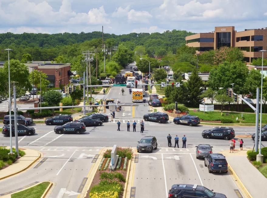 Napad na redakciju Capital Gazette: Ubica pucao kroz staklena vrata i usmrtio pet osoba