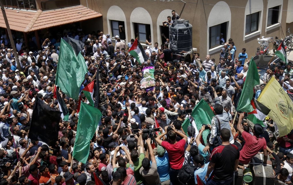 Hiljade Palestinaca na ukopu ubijene medicinske sestre Najjar