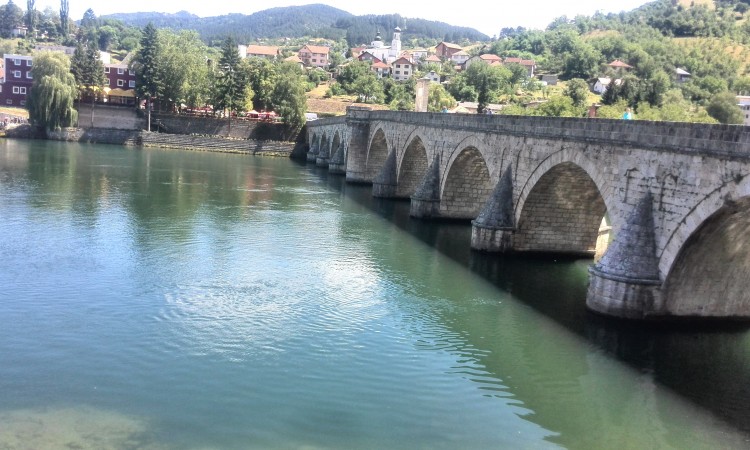 U Višegradu napadnut povratnik Bahrudin Gušo, zbog težine povreda prebačen u KCUS