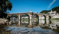 Stari kameni most: Mjesto gdje se Bosna spaja s Hercegovinom (FOTO)