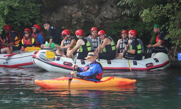 Una regata: Više od 850 učesnika krenulo prema Bihaću