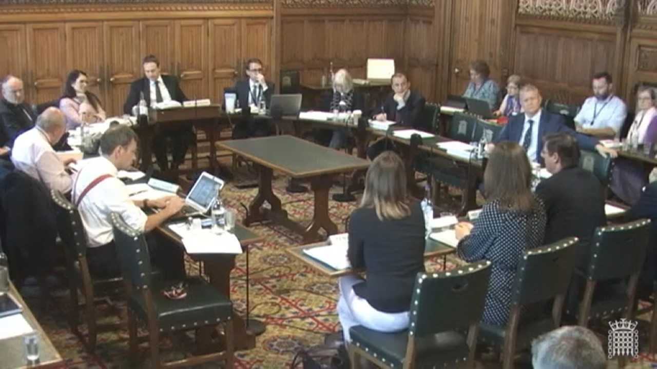 Britanski parlament o BiH: Kako spriječiti novi sukob