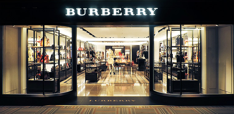 Burberry spalio neprodanu odjeću u vrijednosti 28 miliona funti