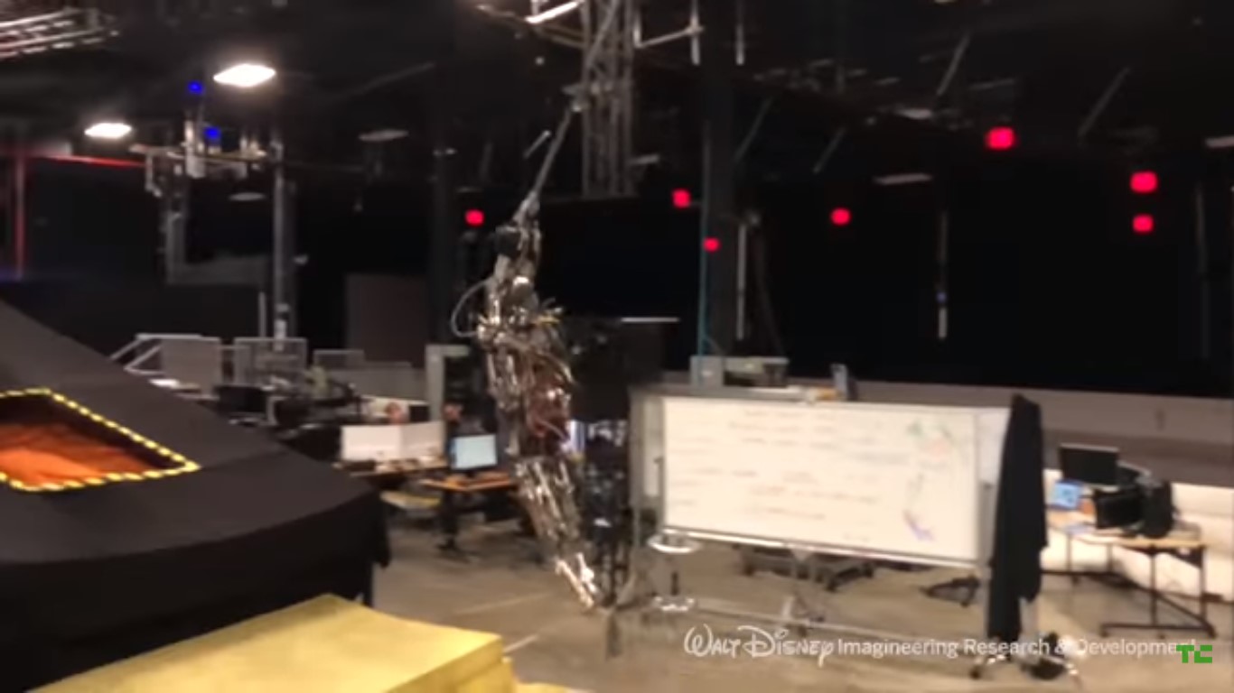 Disneyjevi novi roboti izvode akrobacije poput letećih superheroja (VIDEO)