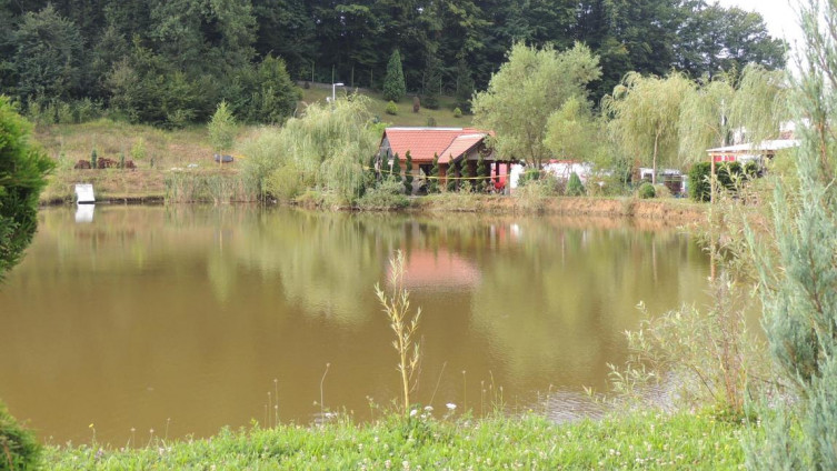 Srebrenik: Nakon skoka u jezero preminuo 37-godišnji muškarac