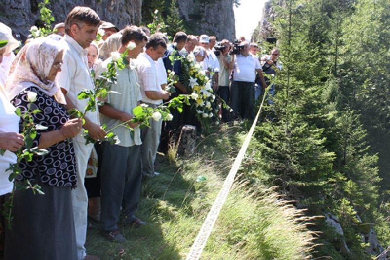 Danas obilježavanje 30. godišnjice zločina na Korićanskim stijenama