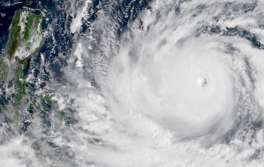 Uragan Florence pred vratima SAD: Nosit će kuće, valovi će biti visoki četiri metra (VIDEO)