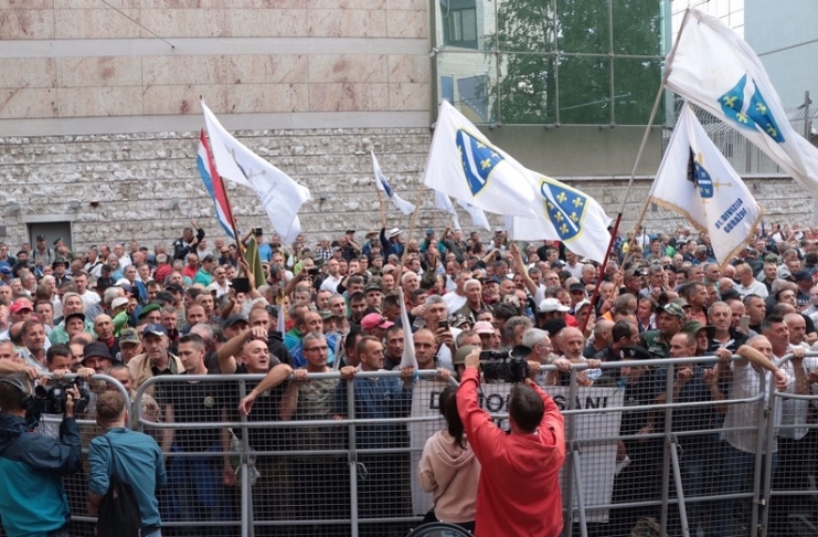 Zbog neusvajanja budžeta u FBiH nema isplata ni boračkoj kategoriji