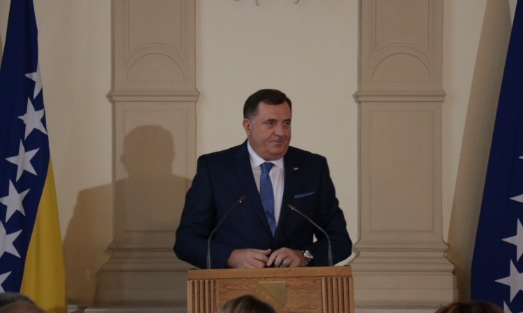 Dodik danas u Briselu uručuje odgovore na dodatna pitanja Evropske komisije