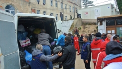 Merhamet podijelio pomoć migrantima: Bar donekle smo uspjeli ublažiti muke ovih nevoljnika (FOTO)