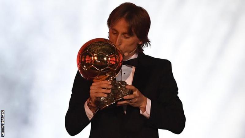 Luka Modrić osvojio 'Zlatnu loptu': Fantastičnu godinu zaokružio još jednim priznanjem