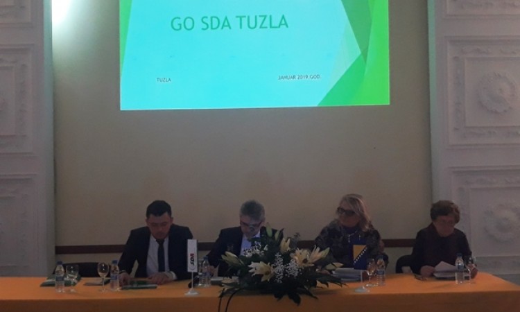 GO SDA Tuzla: Radili smo u izuzetno teškim uslovima, značajan broj direktora je istupio iz SDA