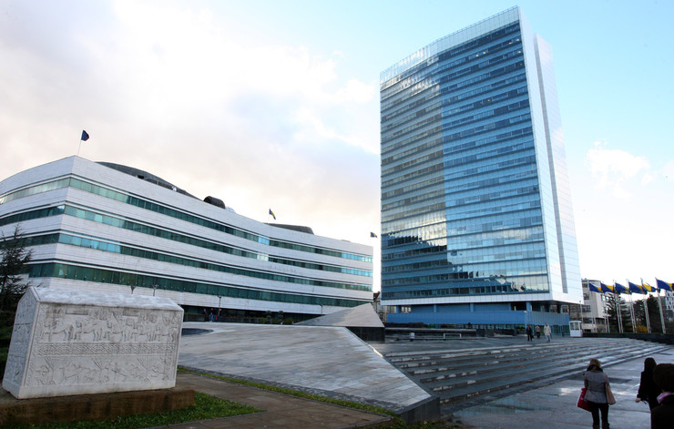 Državni službenici sutra izlaze na ulice: Protest zbog urušavanja državnih institucija