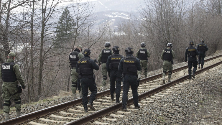 Potraga za Gačićem se intenzivira: Patrole na nekoliko lokacija, u Sarajevo stiže još 130 policajaca