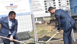 Kakanj: Počela izgradnja objekta sa 20 stambenih jedinica za smještaj socijalno ugroženih porodica, izbjeglica i raseljenih osoba (FOTO)