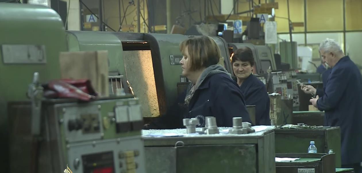 Radnici otkupili fabriku 'Prva petoletka' i spasili je od gašenja (VIDEO)