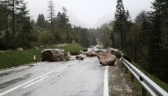 Zbog velikog odrona u Sloveniji zatvara se glavna cesta ka Austriji, i to na duže