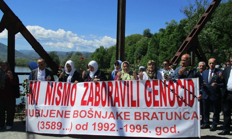 Preživjeli Bratunčani nikada neće zaboraviti genocid