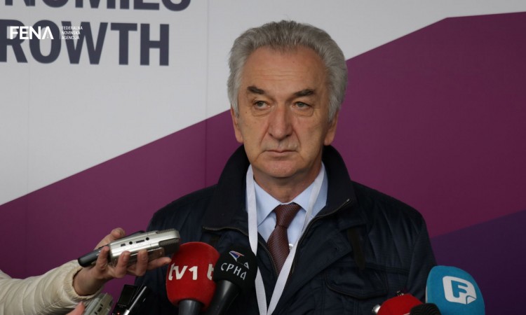 Šarović: Ovo je kapitulacija SNSD-a