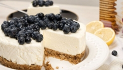 Lagana i bez pečenja: Limun torta sa hrskavim keksom