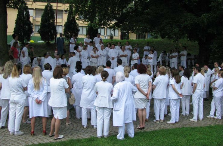 Strukovni sindikat doktora medicine i stomatologije TK: Niko od nas ne bira bolest i niko nije imun na nju