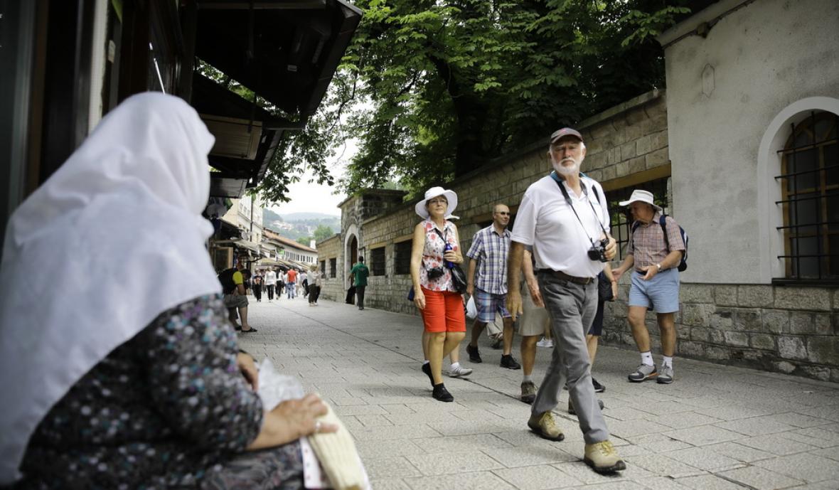 Upozorenje na pojavu velikog broja turističkih vodiča "na crno"