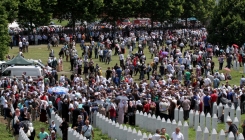 Majke Srebrenice i Žepe uputile inicijativu za postavljanje 'stuba srama' u Potočarima