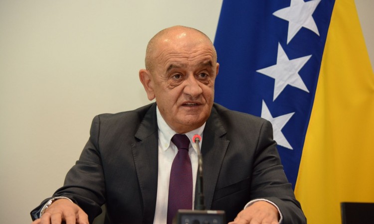 Bevanda: Nema nikakve odluke Vijeća ministara BiH o premještanju migranata iz Bihaća u Bradinu