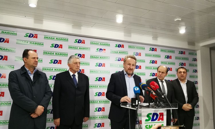 SDA: Bogati političari poput Dodika nemaju pravo da zaustave povećanje plaća