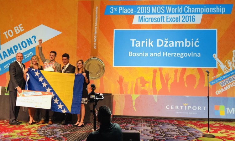 New York: Tuzlak Tarik Džambić osvojio bronzu na Microsoft Office Specialist takmičenju