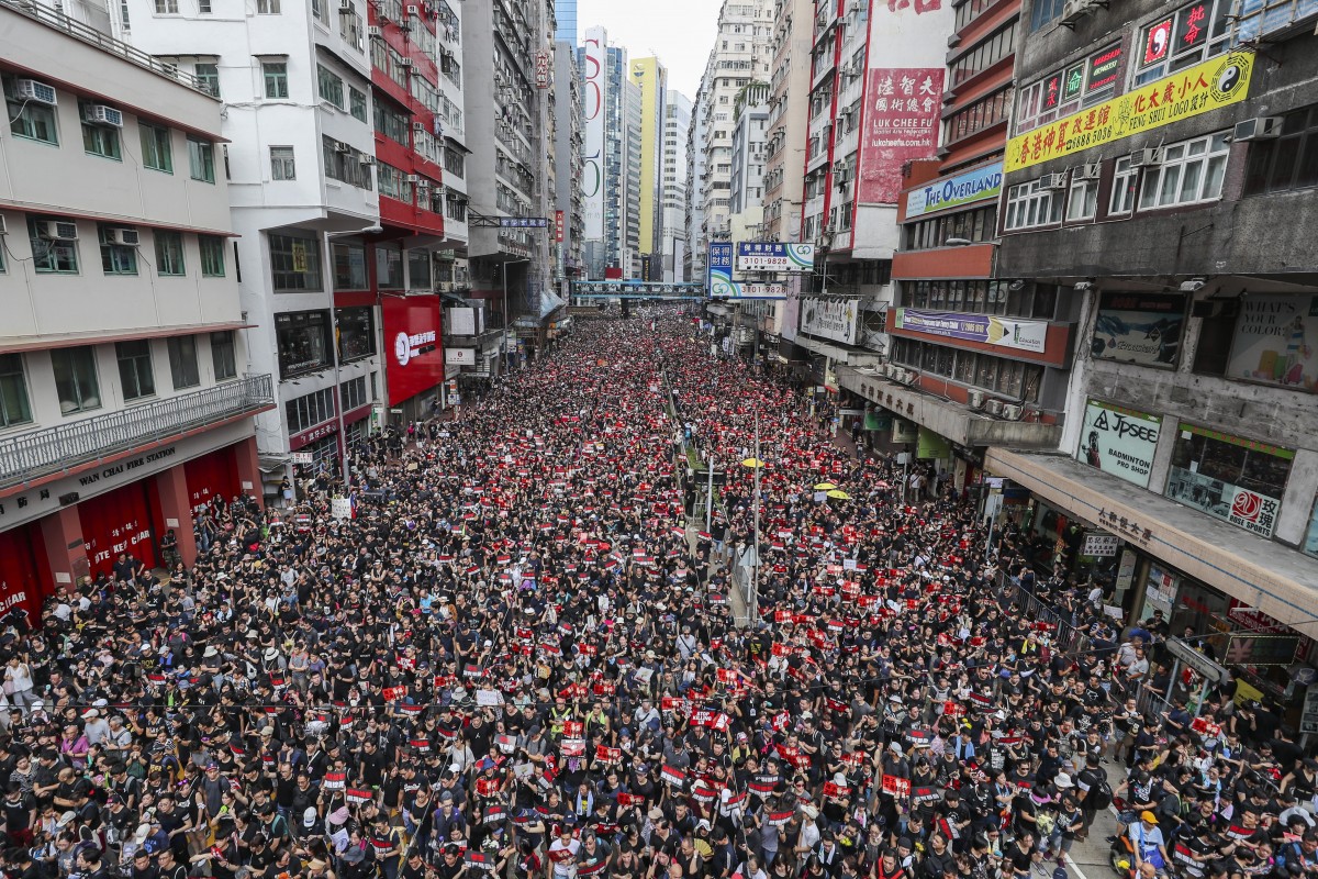 Masovni protesti u Hong Kongu okupili 1,7 miliona ljudi