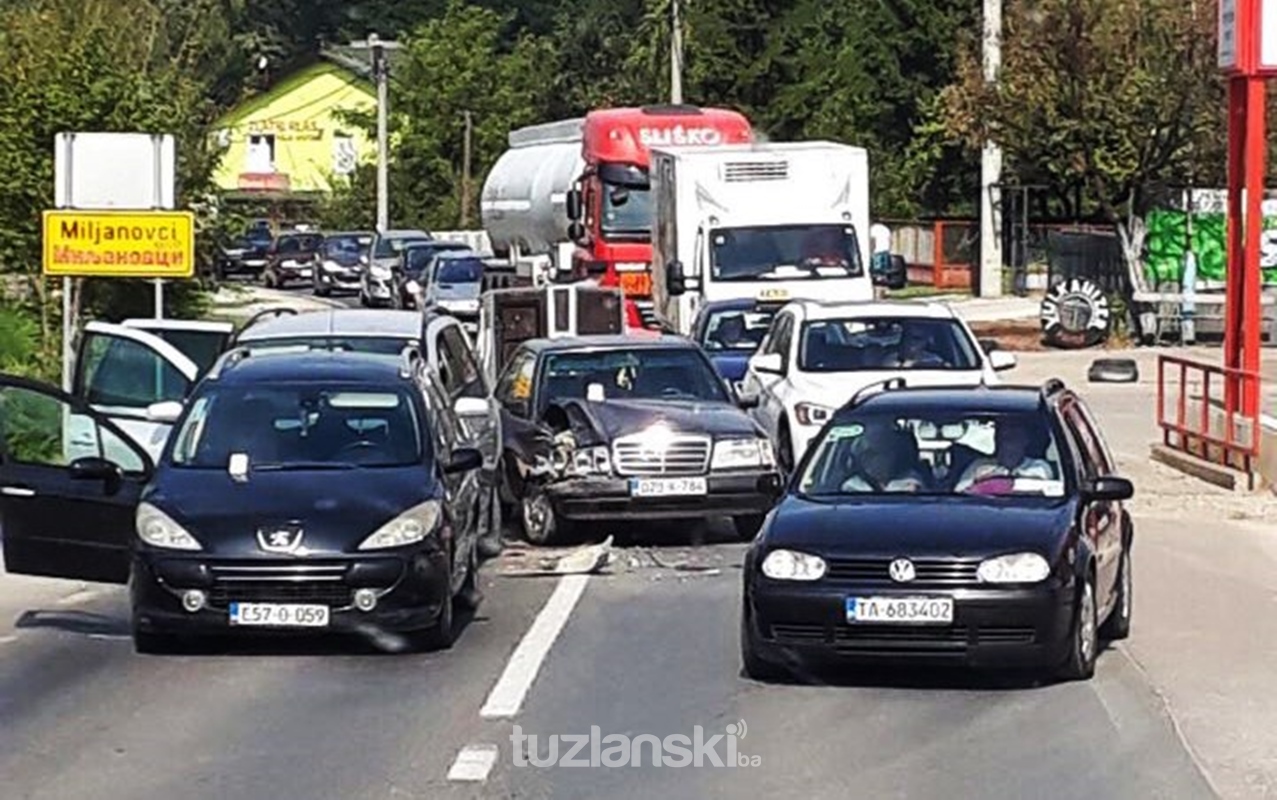 Saobraćajna nesreća u Miljanovcima: Tri osobe povrijeđene