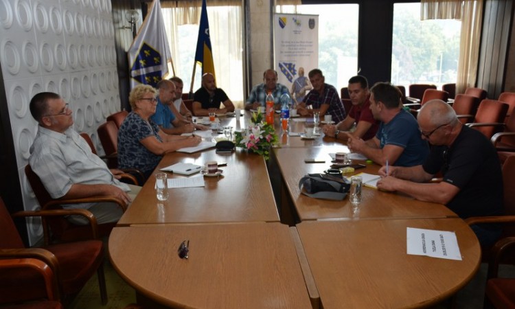 Gutić na sastanku sa boračkim organizacijama Tuzle: 'Borci žele više poštovanja, časti i dostojanstva'