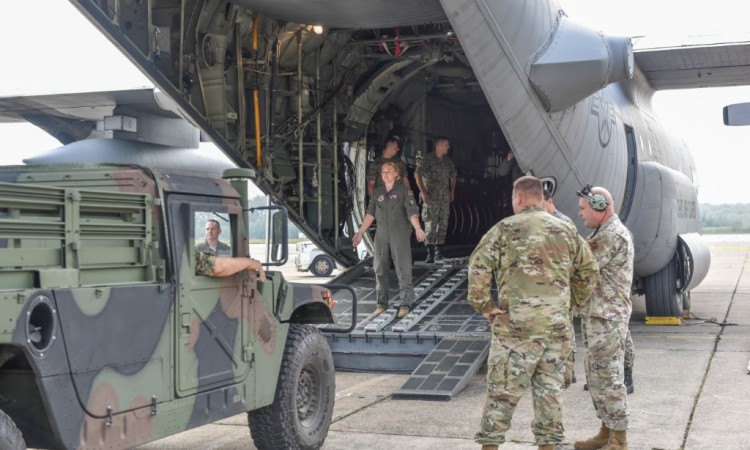 Obuka pripadnika logističkih bataljona OS BiH na avionu C-130 Herkules