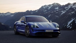 Porsche predstavio svoj prvi 100% električni automobil 'Taycan'