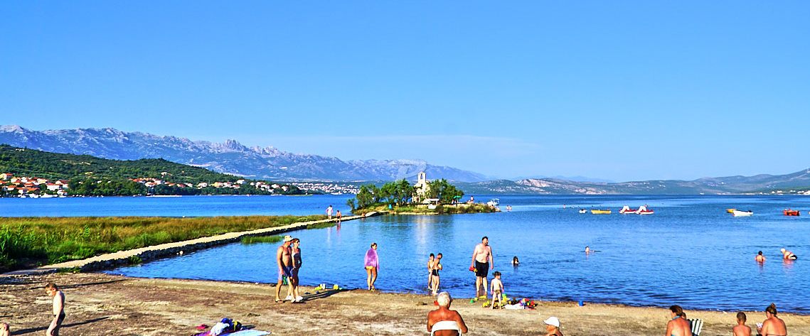 Pijan na plaži u Hrvatskoj vikao 'Ovo je Srbija', a kupačima da su ustaše