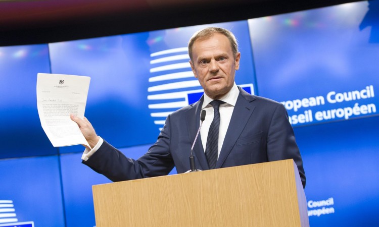 Tusk će preporučiti da EU odobri odlaganje Brexita