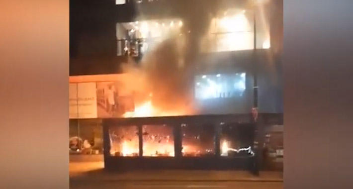 Uzrok plinska boca: Ugašen požar u BBI centru u Sarajevu