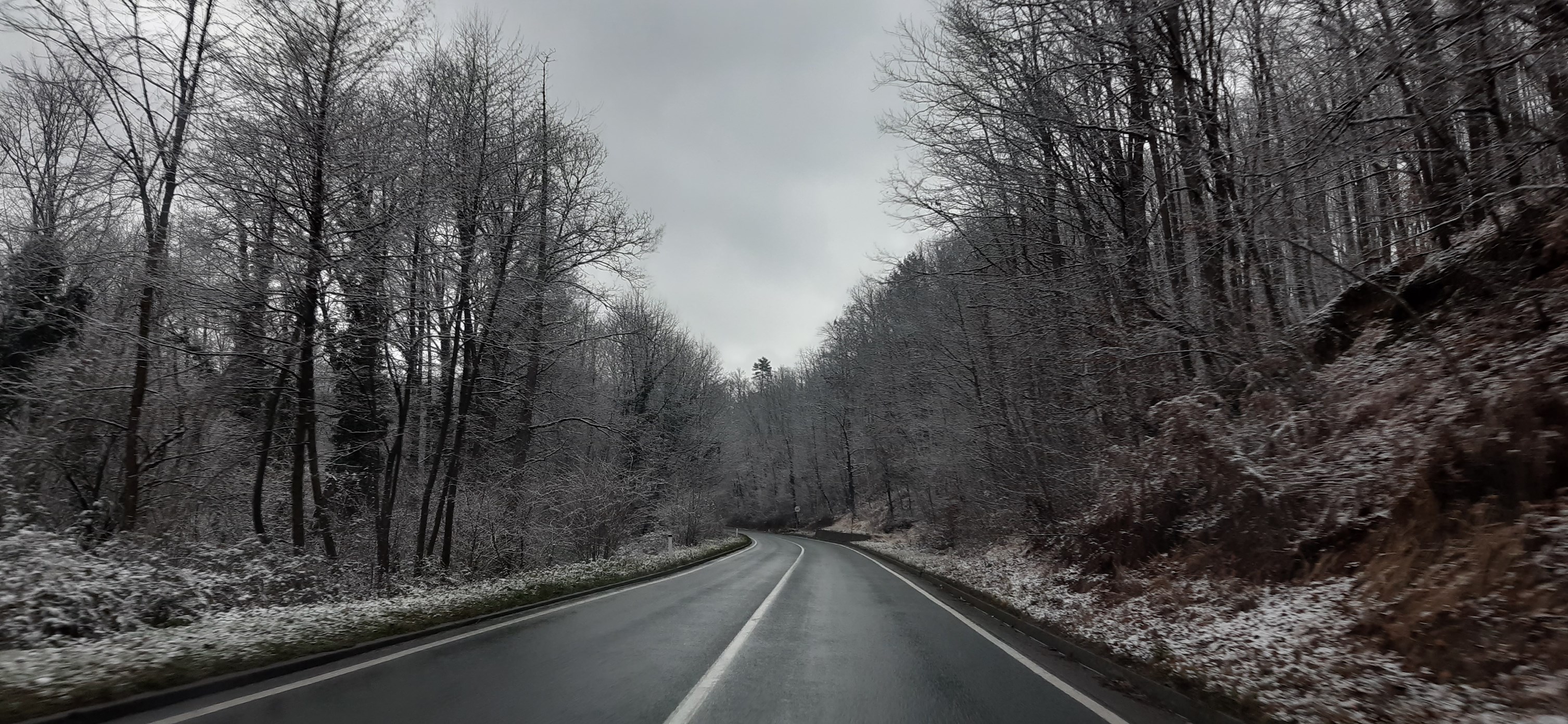 BiH: Usljed niskih jutarnjih temperatura i poledice nužna oprezna vožnja