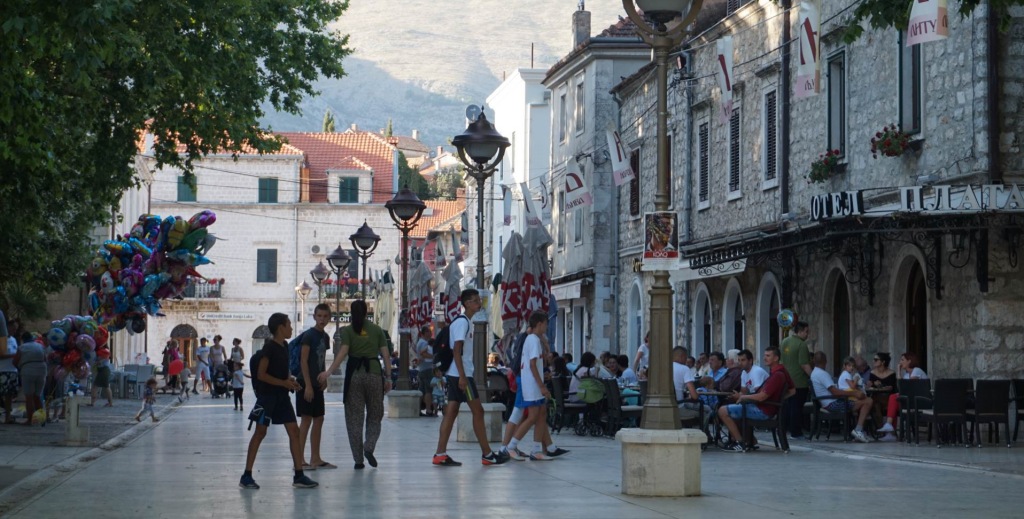 Trebinje: U pucnjavi oštećene prostorije Sberbanke