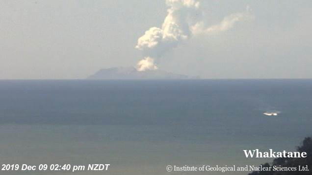 U erupciji vulkana na Novom Zelandu jedna osoba poginula, više povrijeđenih