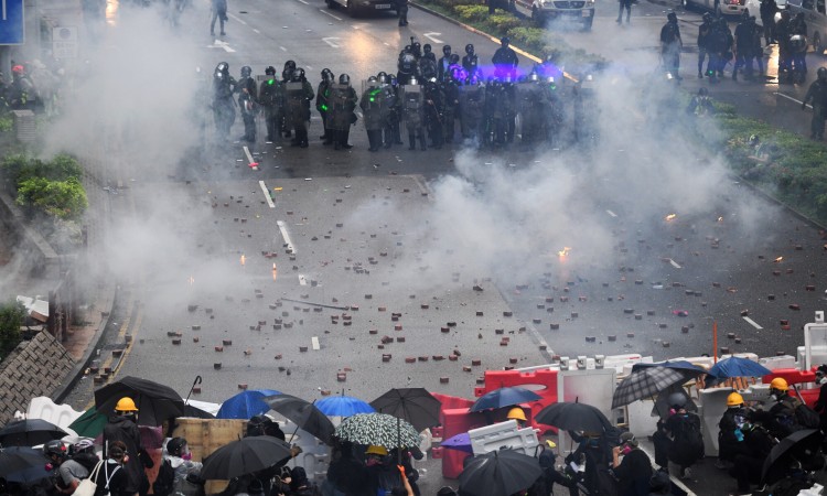 Stotine uhapšenih u Hong Kongu na novogodišnjim demonstracijama